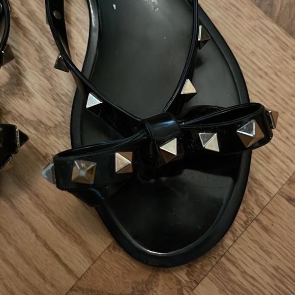Valentino Rockstud Jelly Flip Flops - Picture 7 of 8